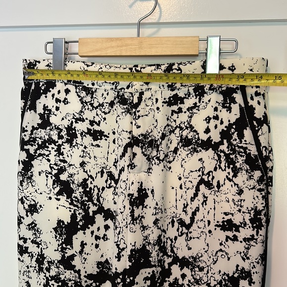 Black and white print tuxedo style pants - Picture 5 of 6